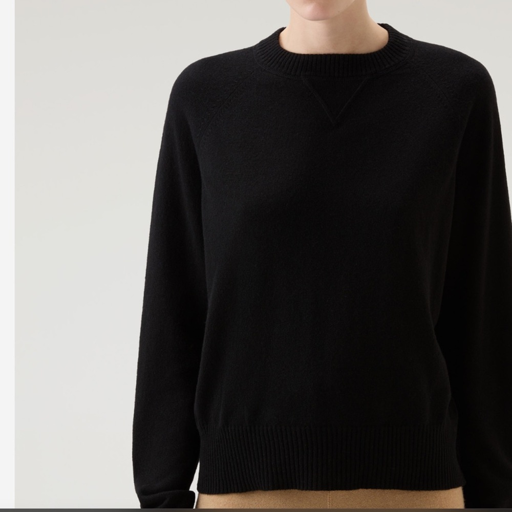Gap 100% wool sweater